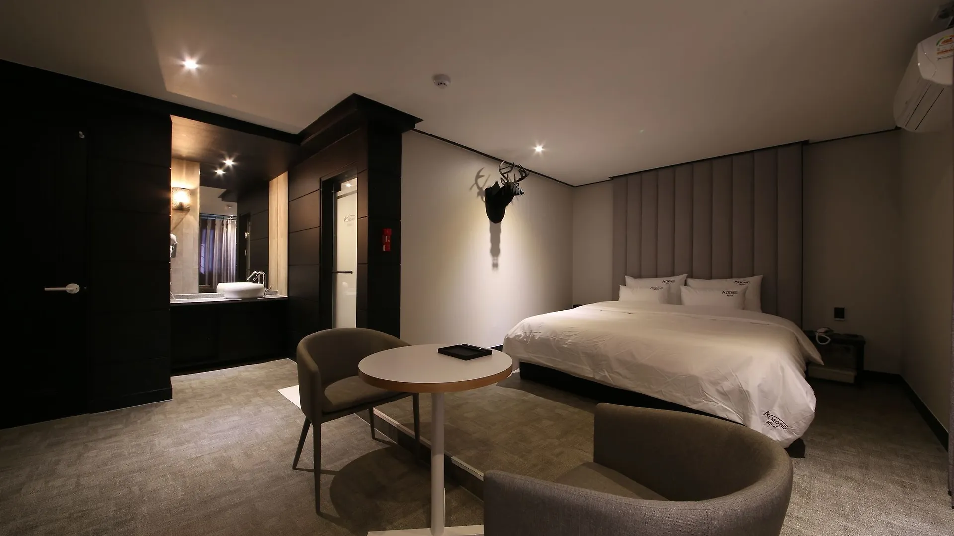 Almond Hotel Gupo Station Busan South Korea