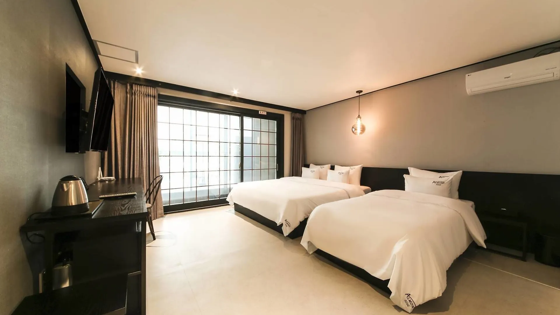 Almond Hotel Gupo Station Busan